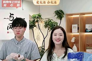 长发披肩！❤️哈兰德与女友开劳斯莱斯库里南兜风，女友负责加油